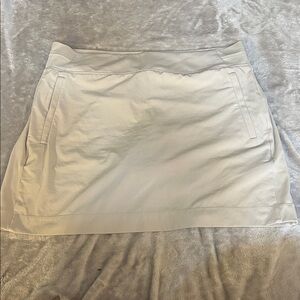 Athleta Brooklyn skort in sand